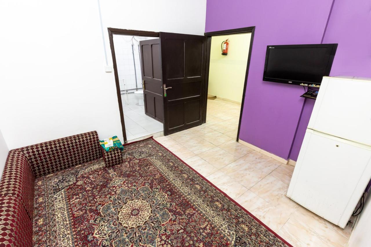 العييري للوحدات السكنية المفروشة الباحة 2 Эль-Баха Экстерьер фото