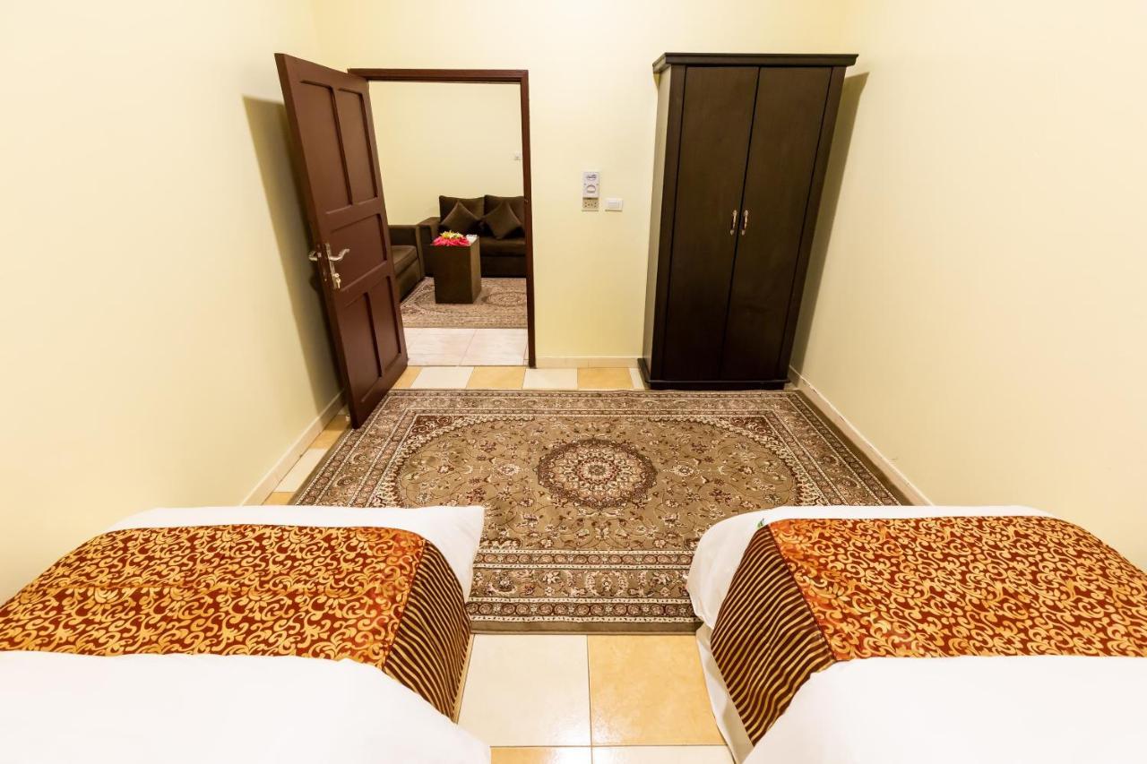 العييري للوحدات السكنية المفروشة الباحة 2 Эль-Баха Экстерьер фото