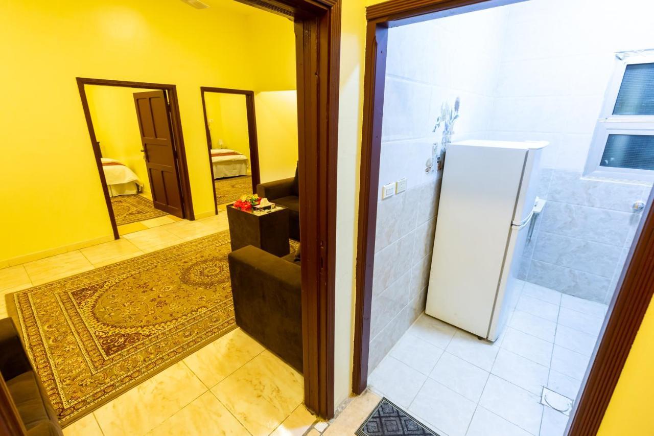 العييري للوحدات السكنية المفروشة الباحة 2 Эль-Баха Экстерьер фото